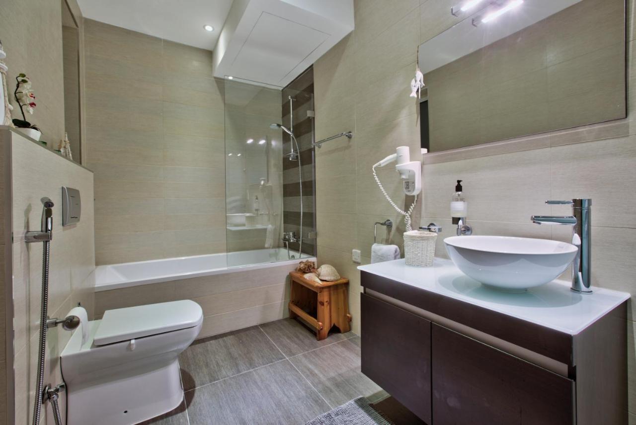 Bright And Central 2 Bedroom Apartment In Sliema Exterior foto