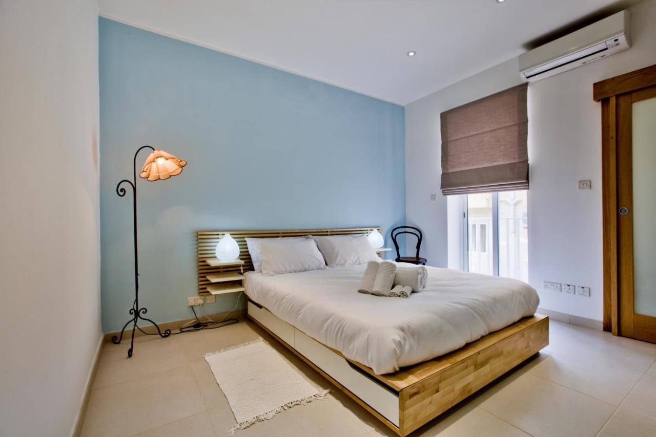Bright And Central 2 Bedroom Apartment In Sliema Exterior foto